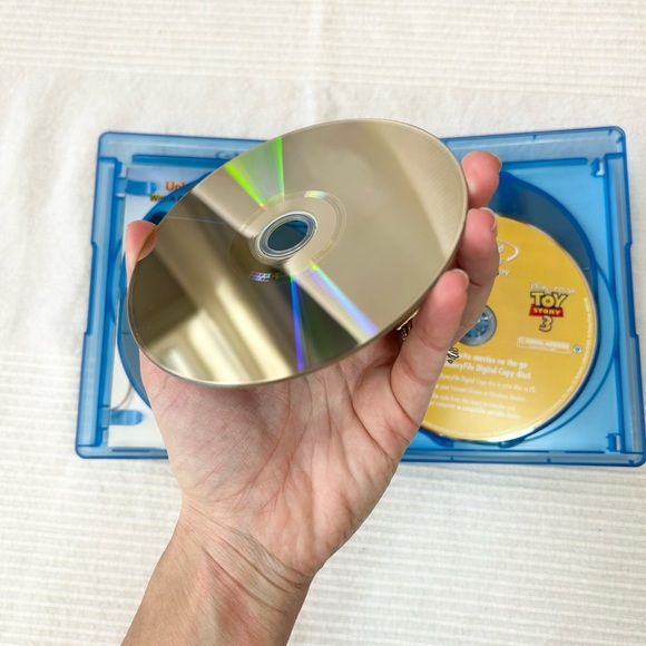 Toy Story 3 Blu-ray Four Disc Set DISNEY - Picture 12 of 14